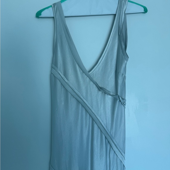 Elegant silver Satin Dress - Picture 3 of 6